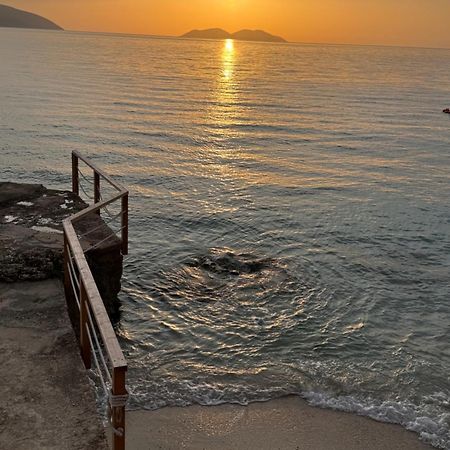 Hotel Kristera Vlore Ngoại thất bức ảnh
