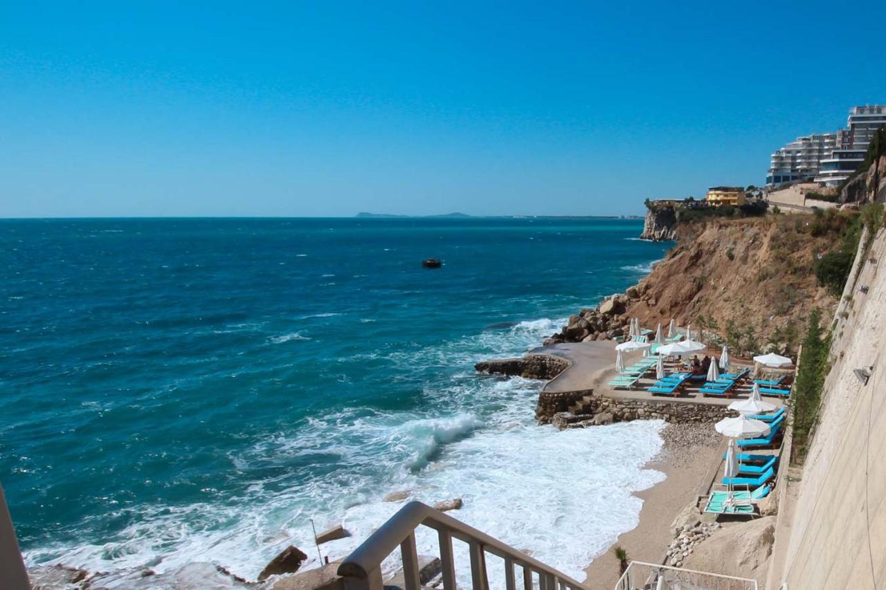 Hotel Kristera Vlore Ngoại thất bức ảnh