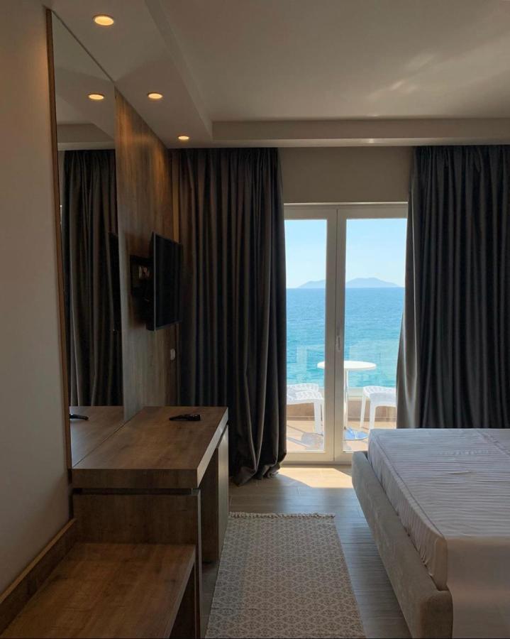 Hotel Kristera Vlore Ngoại thất bức ảnh