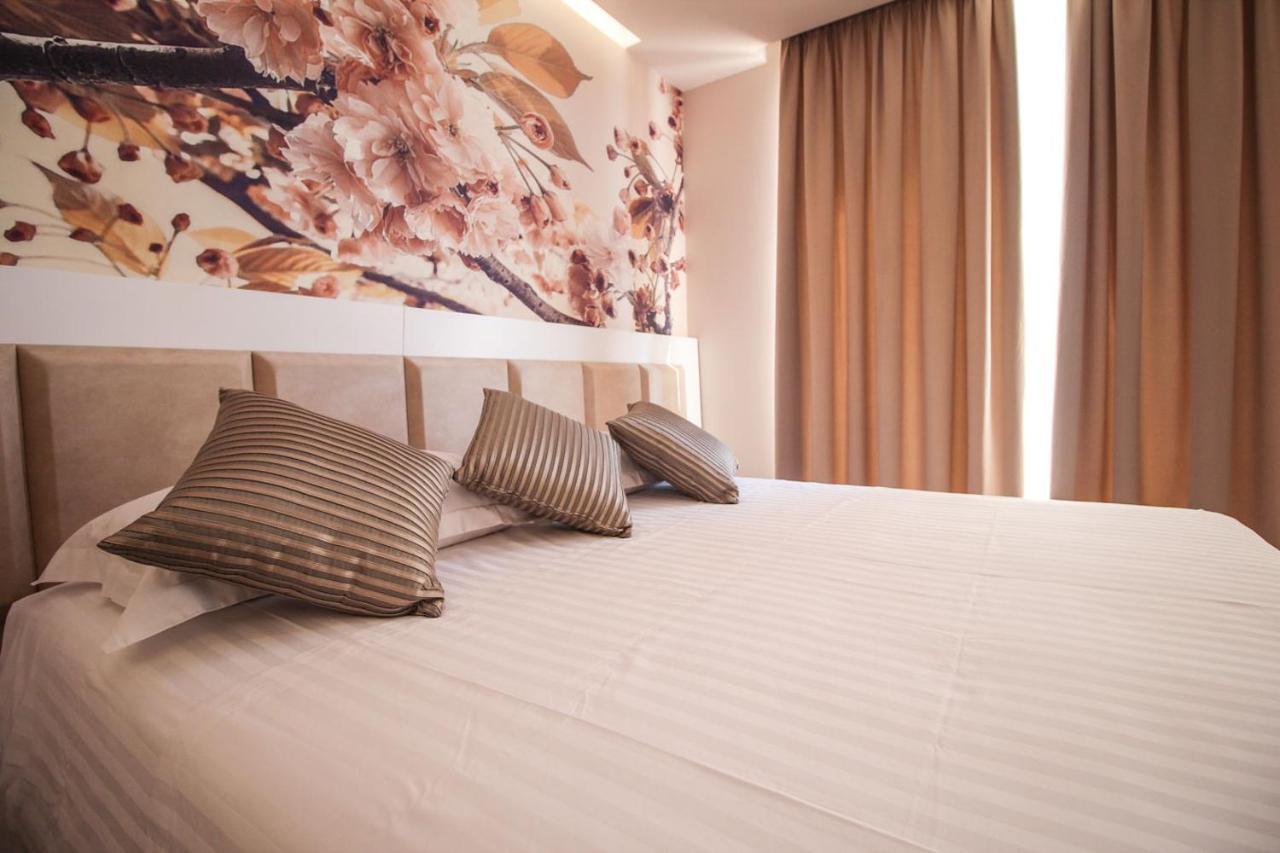 Hotel Kristera Vlore Ngoại thất bức ảnh