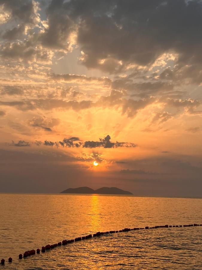 Hotel Kristera Vlore Ngoại thất bức ảnh