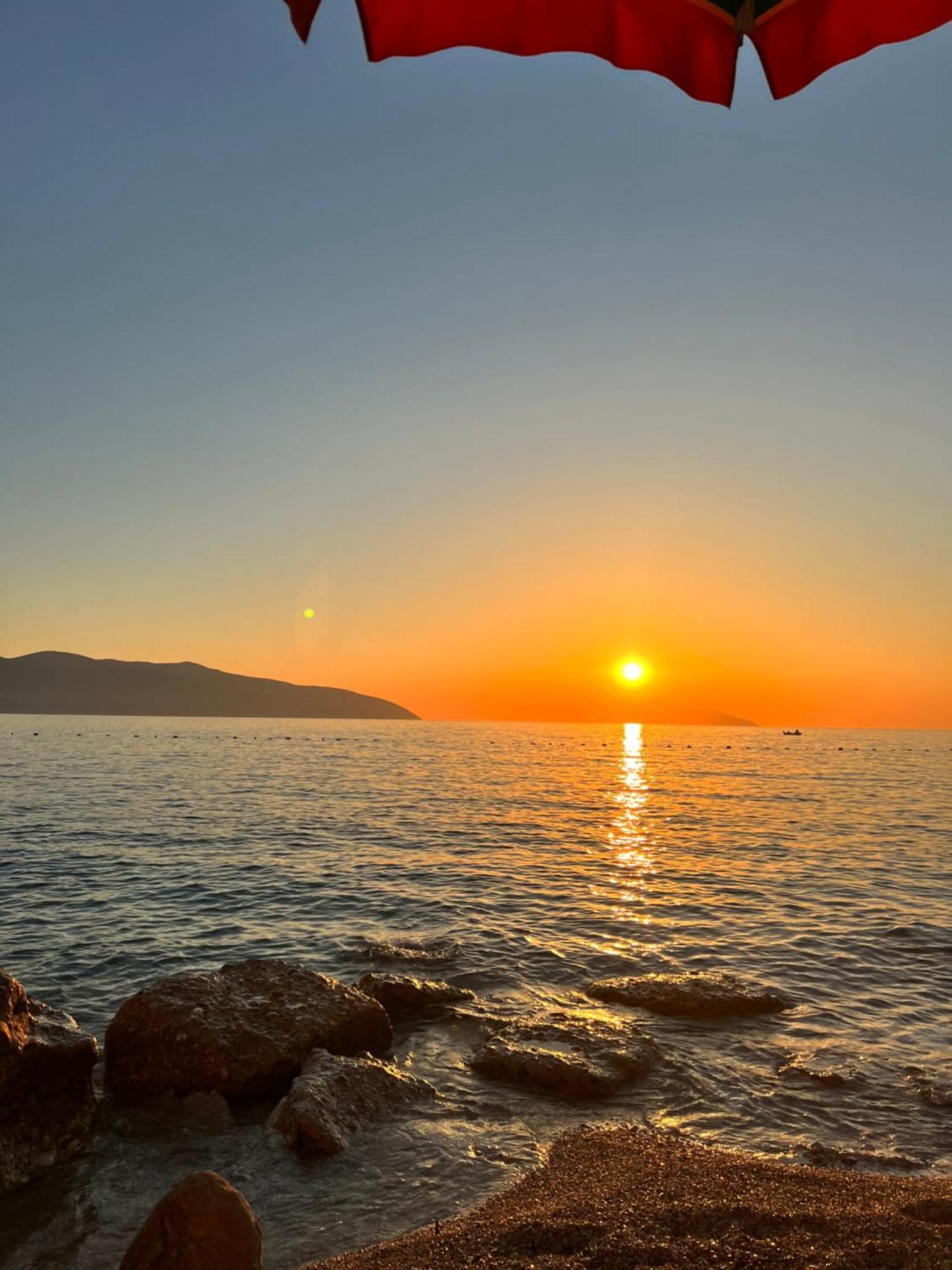 Hotel Kristera Vlore Ngoại thất bức ảnh