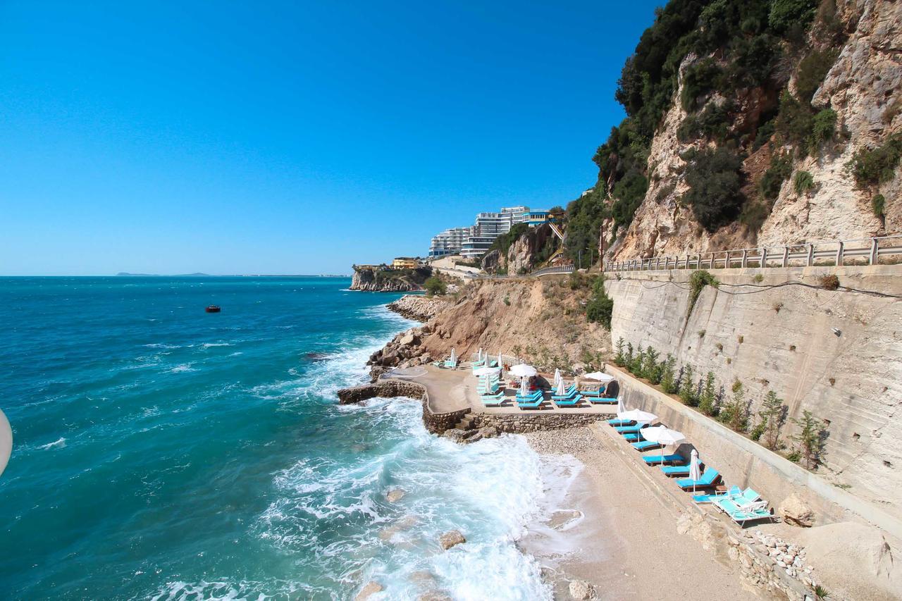 Hotel Kristera Vlore Ngoại thất bức ảnh